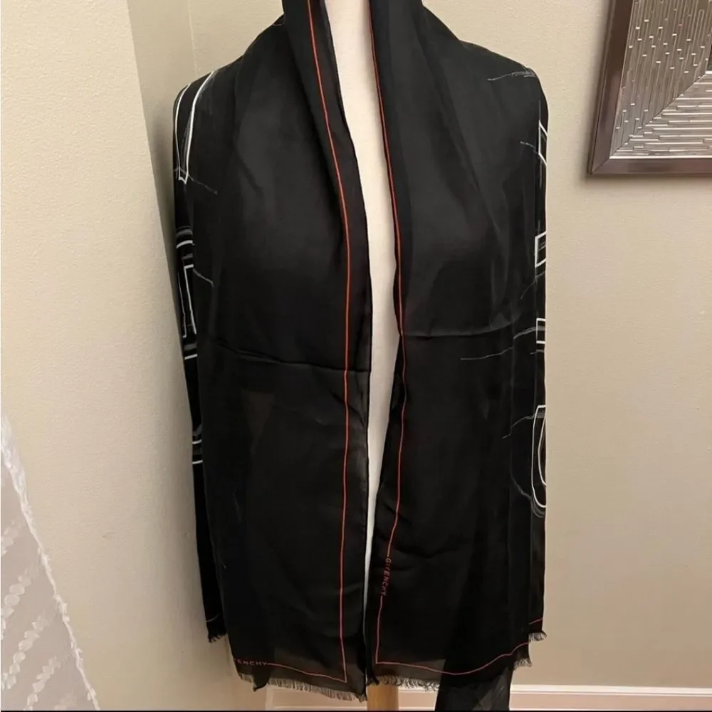 100% AUTHENTIC GIVENCHY PARIS LOGO print Fringe UNISEX SCARF, MADE IN IT…